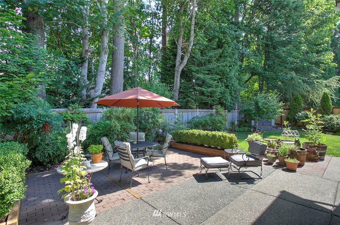 2222 Field Avenue Northeast Renton, WA 98059 - Photo 20 of 23