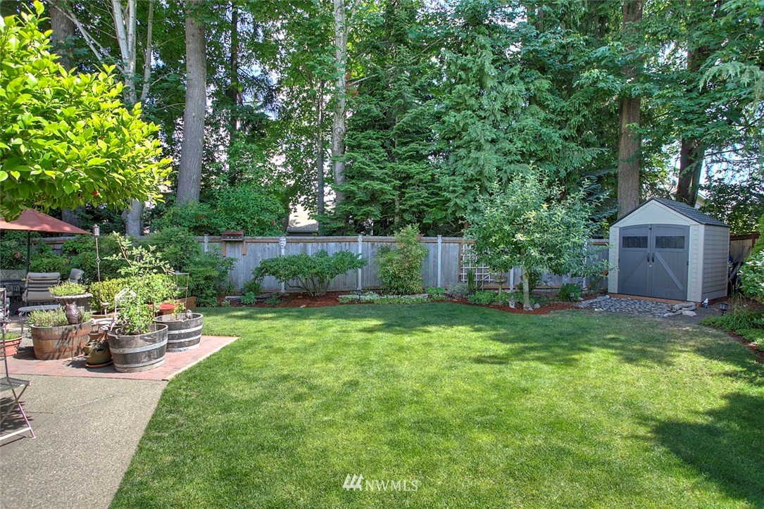 2222 Field Avenue Northeast Renton, WA 98059 - Photo 22 of 23