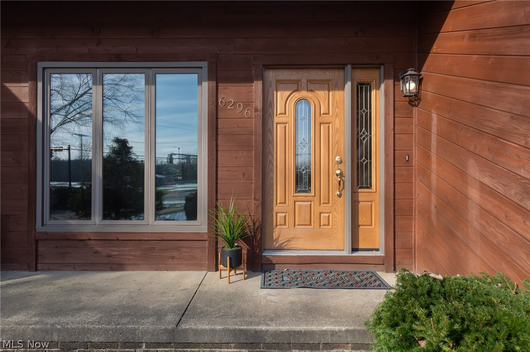 6296 Liberty Road Solon, OH 44139 - Photo 3 of 35 Gallery Image 3