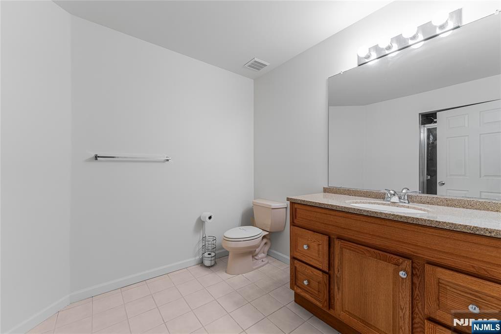 34 Spring Hollow Road Old Tappan, NJ 07675 - Photo 27 of 32