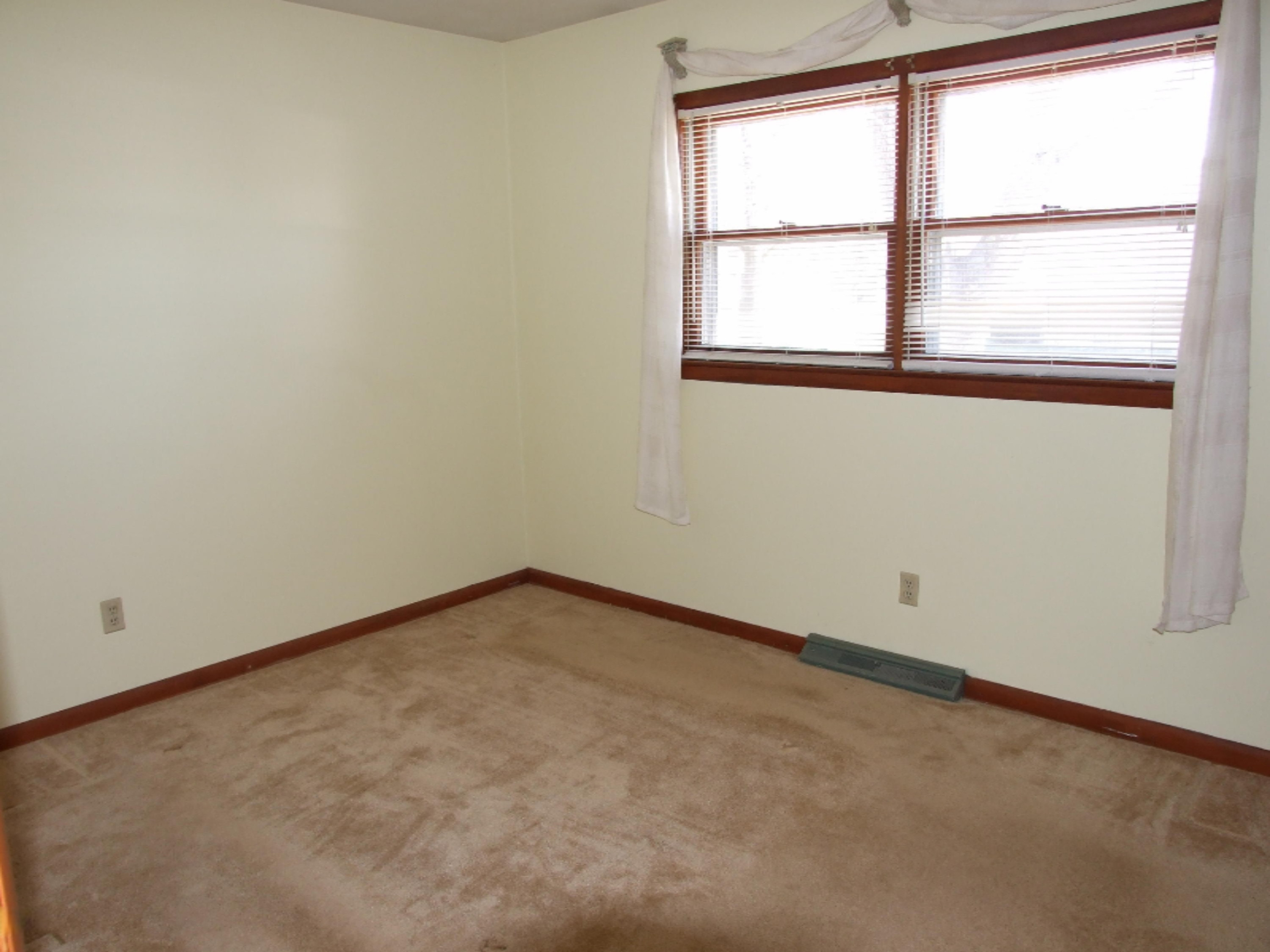 1385 West Giles Road Muskegon, MI 49445 - Photo 12 of 17 DSCF5980