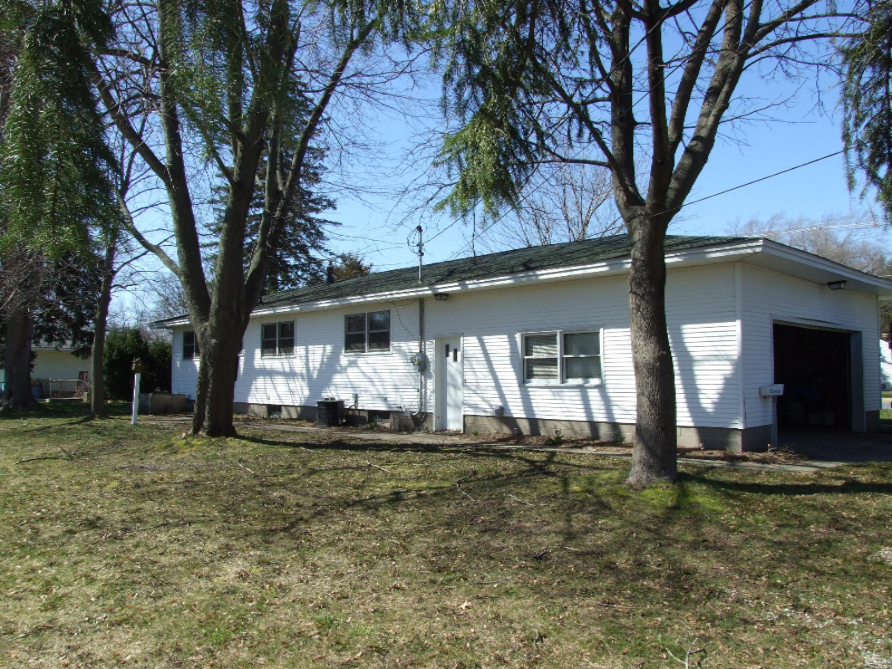 1385 West Giles Road Muskegon, MI 49445 - Photo 2 of 17 DSCF5971