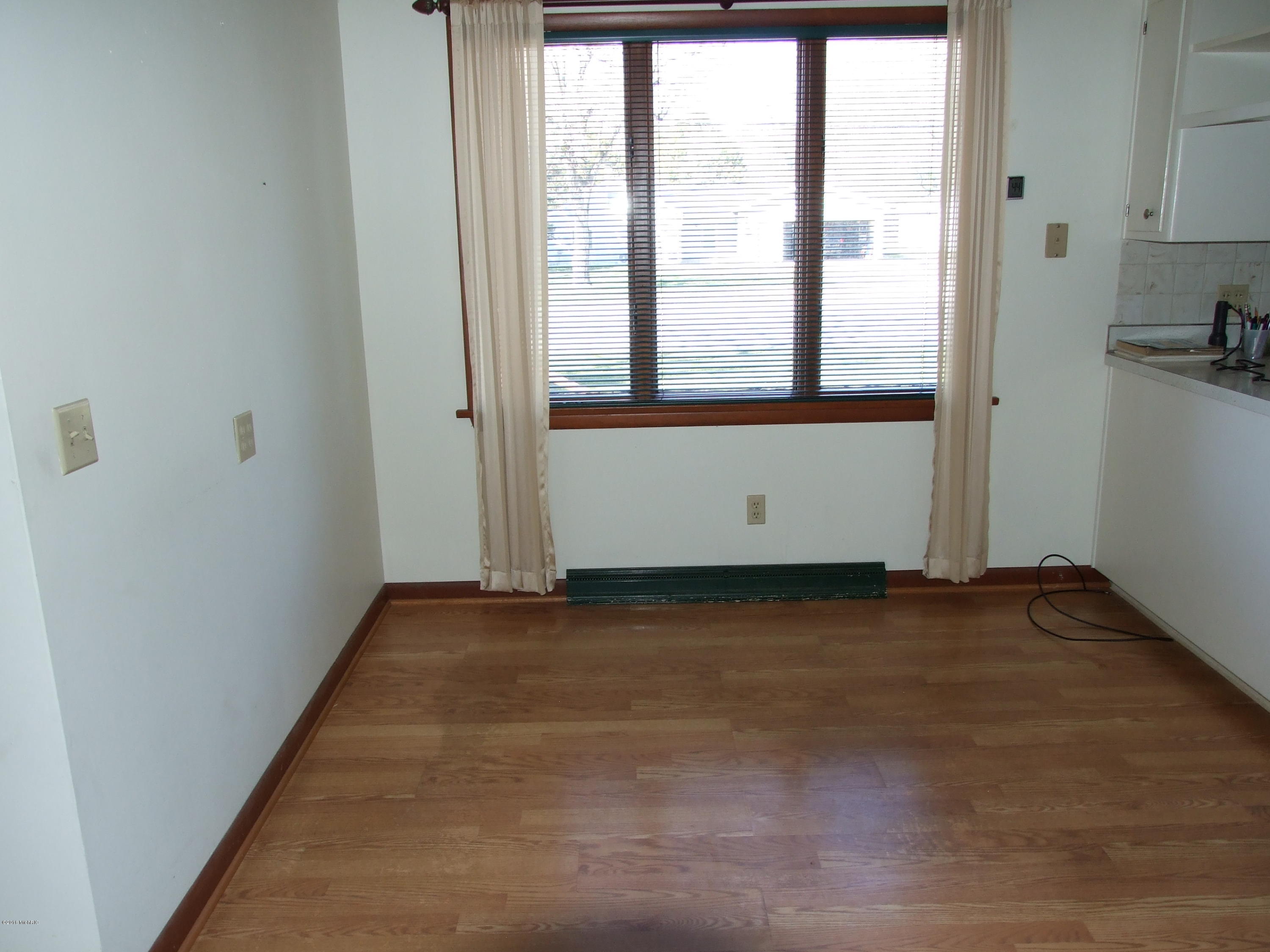 1385 West Giles Road Muskegon, MI 49445 - Photo 6 of 17 DSCF5984