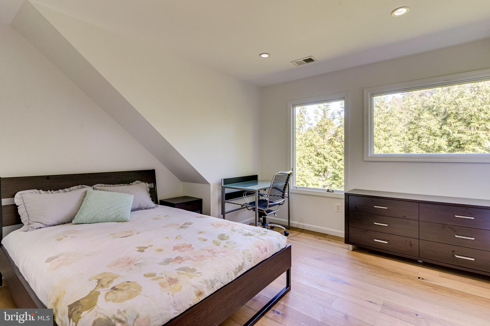 5303 Elliott Road Bethesda, MD 20816 - Photo 56 of 124