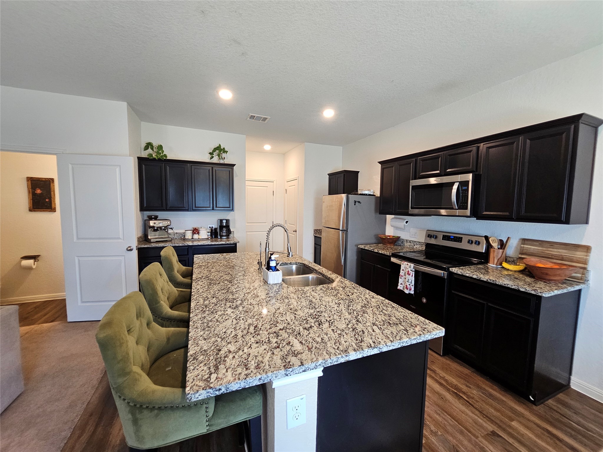 113 Athena Way Jarrell, TX 76537 - Photo 9 of 31
