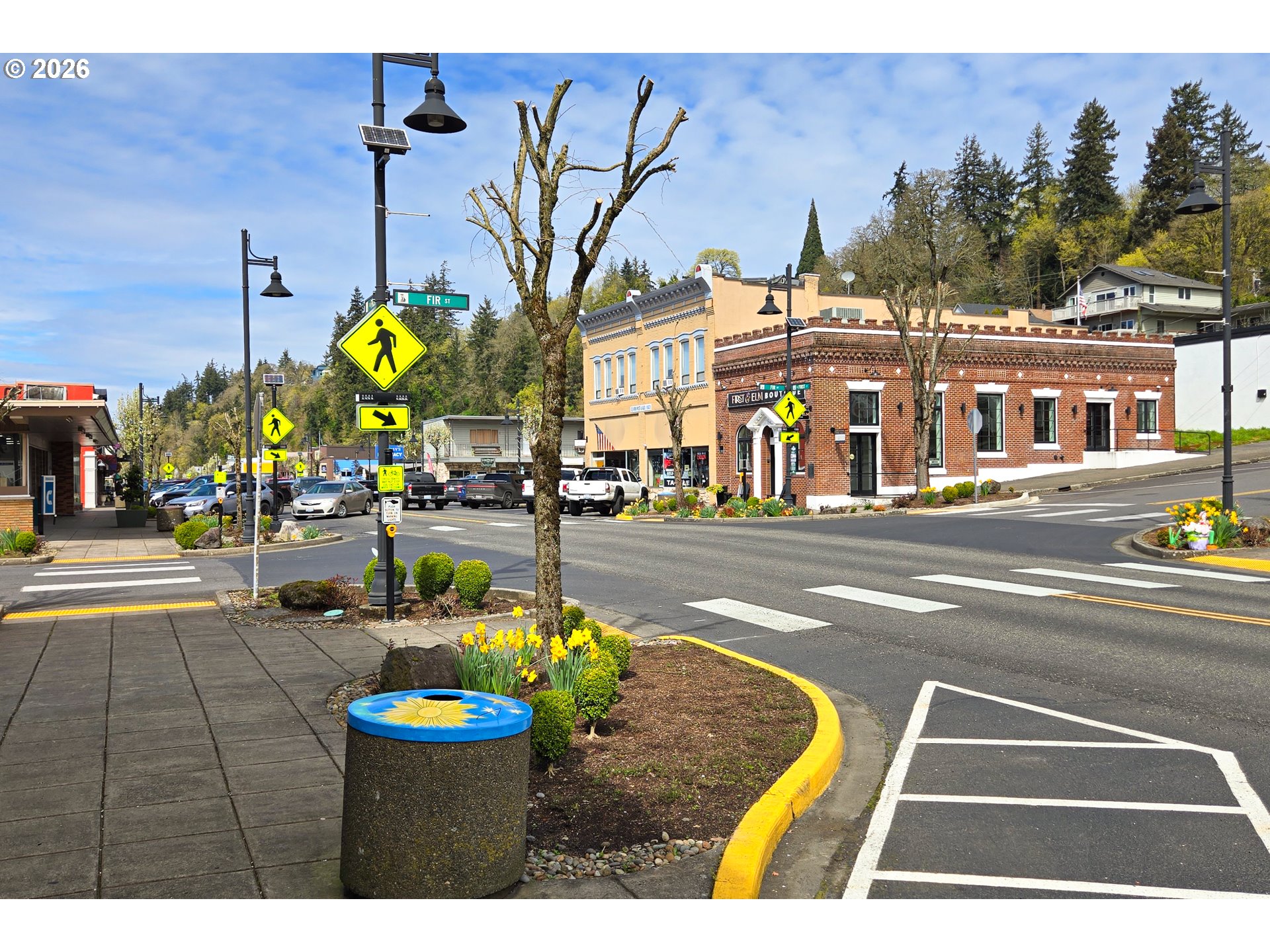 Spencer Creek Road Kalama, WA 98625 - Photo 25 of 29 a view of a basket ball ground