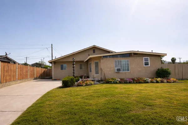 $299,900 | Undisclosed Address, Bakersfield, CA 93306