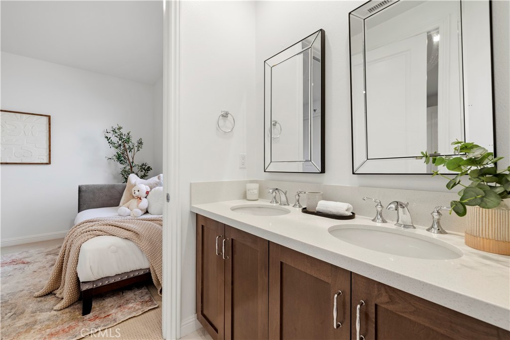 20657 Walnut Circle Porter Ranch, CA 91326 - Photo 35 of 68