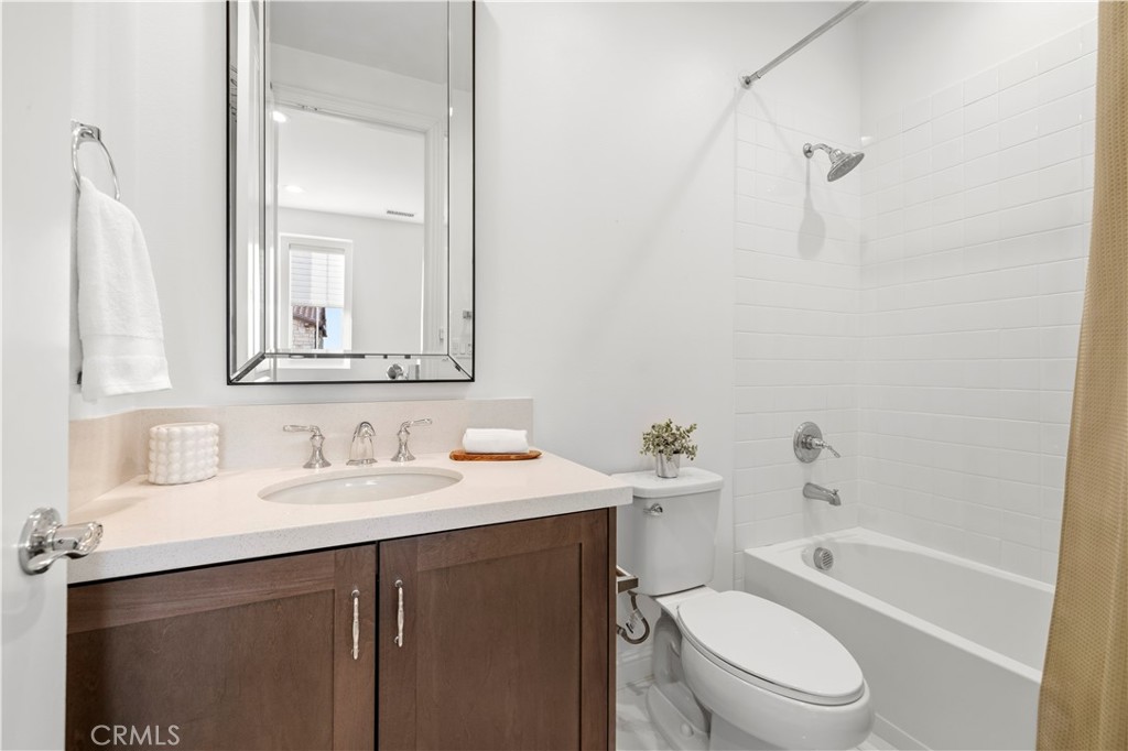 20657 Walnut Circle Porter Ranch, CA 91326 - Photo 43 of 68