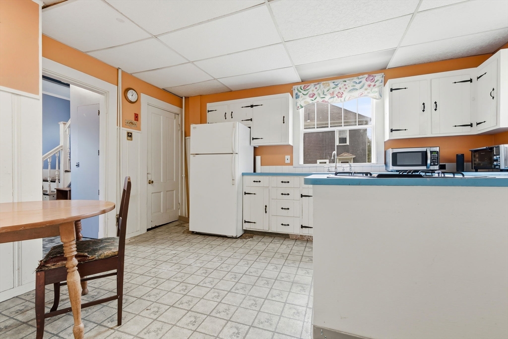 513 Maple Street Danvers, MA 01923 - Photo 14 of 28