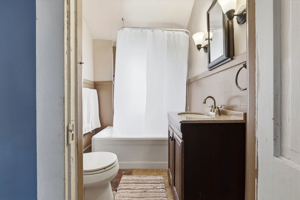 513 Maple Street Danvers, MA 01923 - Photo 20 of 28