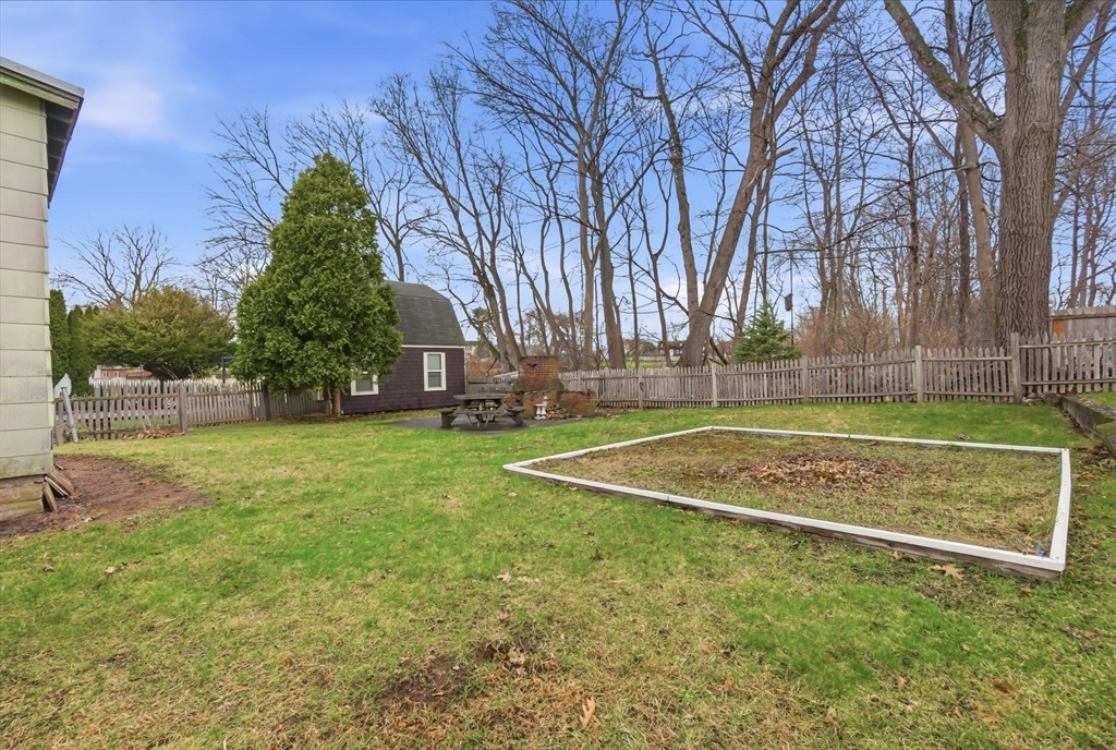 513 Maple Street Danvers, MA 01923 - Photo 27 of 28