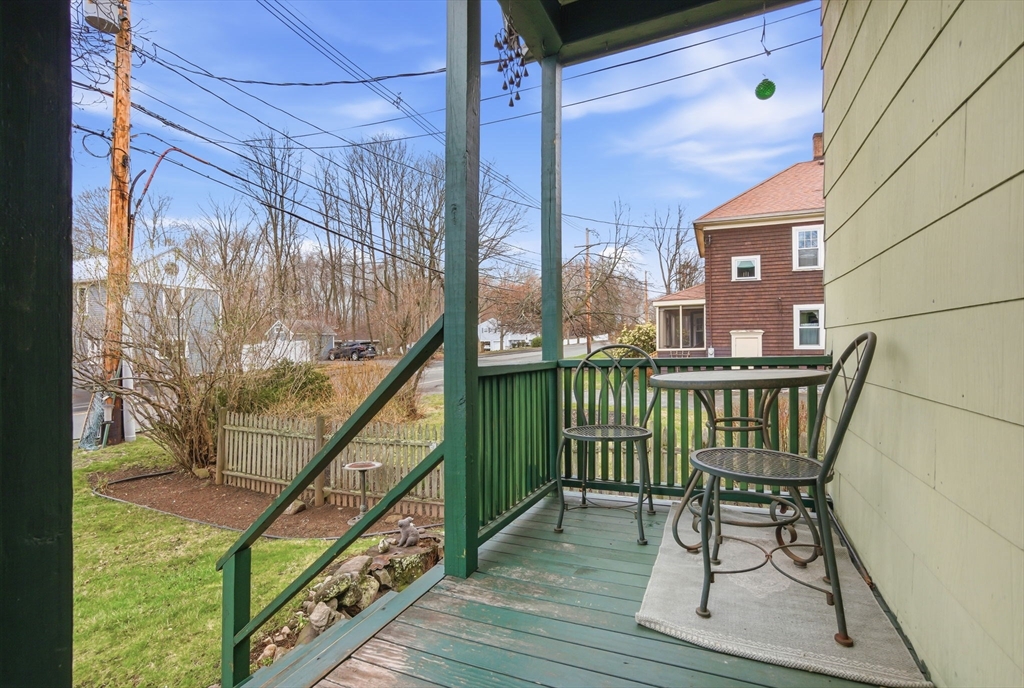 513 Maple Street Danvers, MA 01923 - Photo 4 of 28