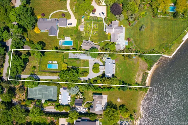 $25,000 | 5 Thorn Hedge Road, Bellport, NY 11713