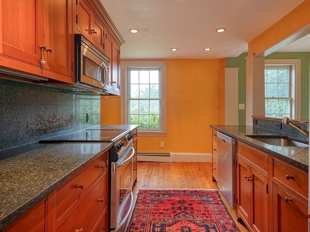 746 Main Street Bolton, MA 01740 - Photo 10 of 32 Gallery Image 10
