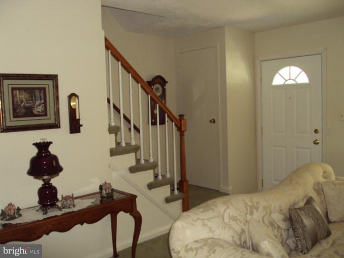 3107 Vulcan Road Dundalk, MD 21222 - Photo 8 of 12 Living Room