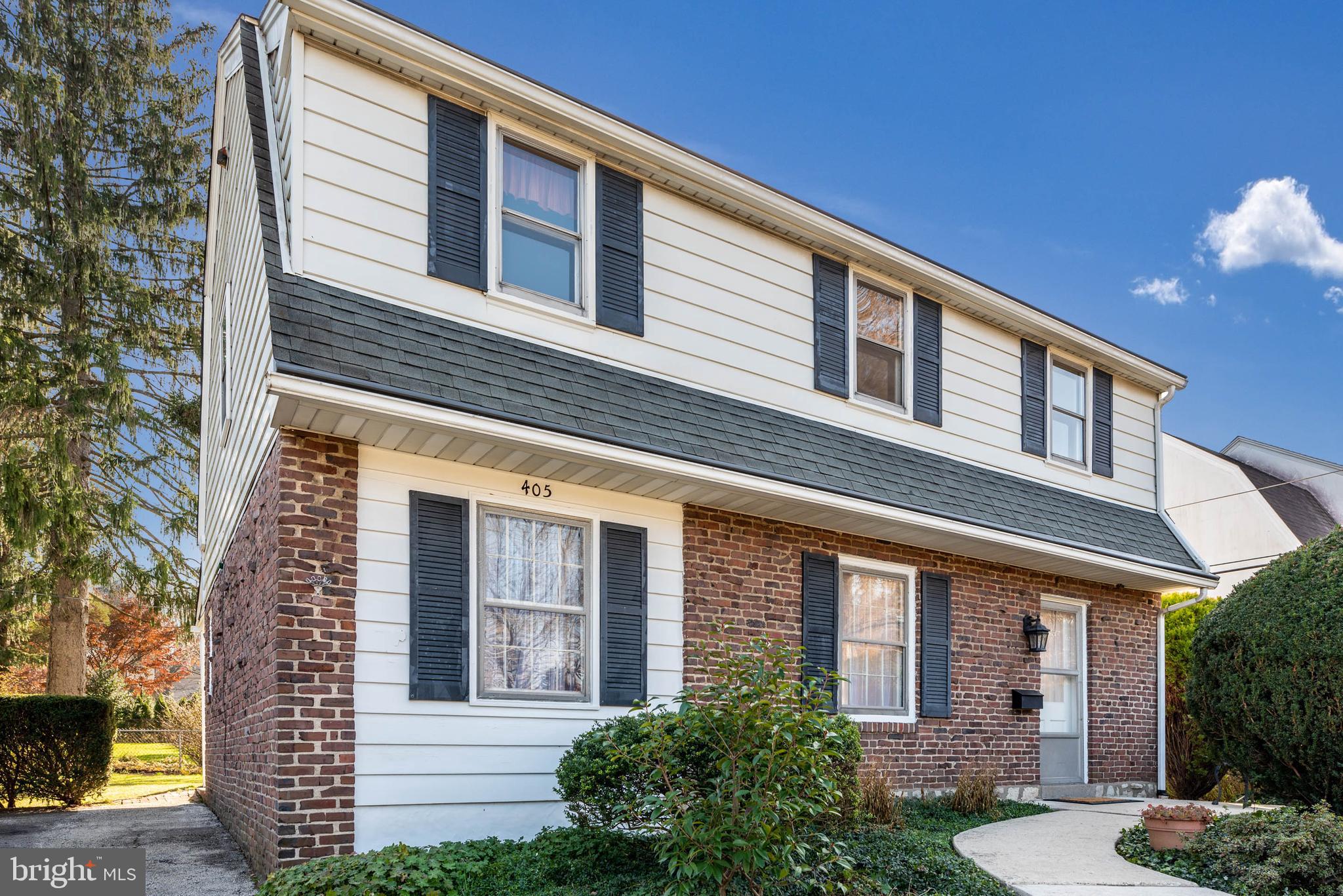 405 Sugartown Road Wayne, PA 19087 - Photo 2 of 25 Front Exterior
