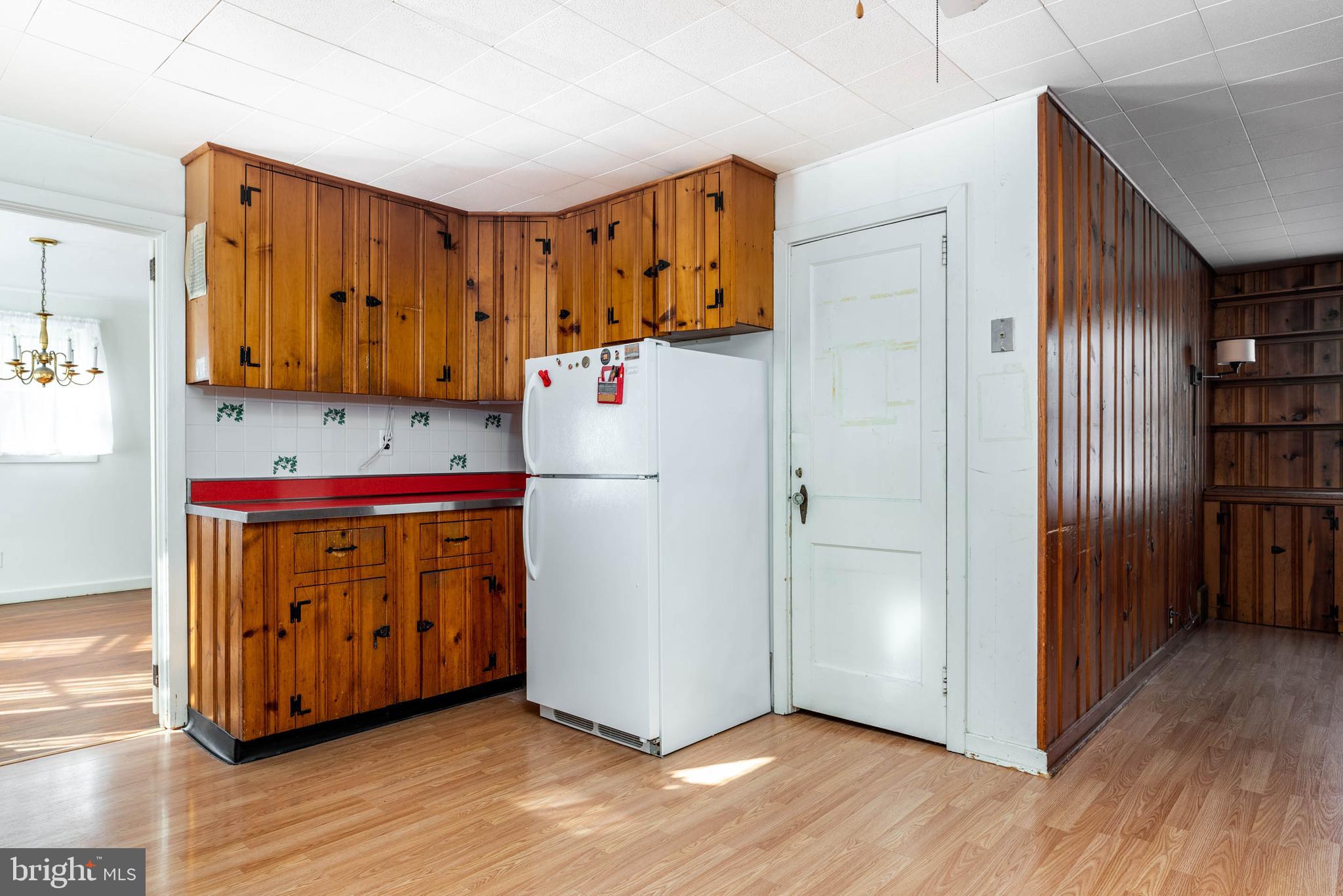 405 Sugartown Road Wayne, PA 19087 - Photo 8 of 25 Kitchen