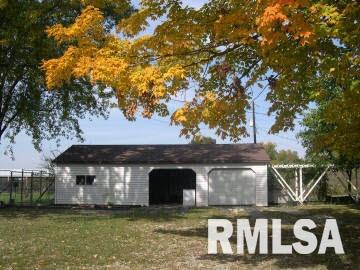 2071 County Farm Road Kell, IL 62853 - Photo 2 of 6