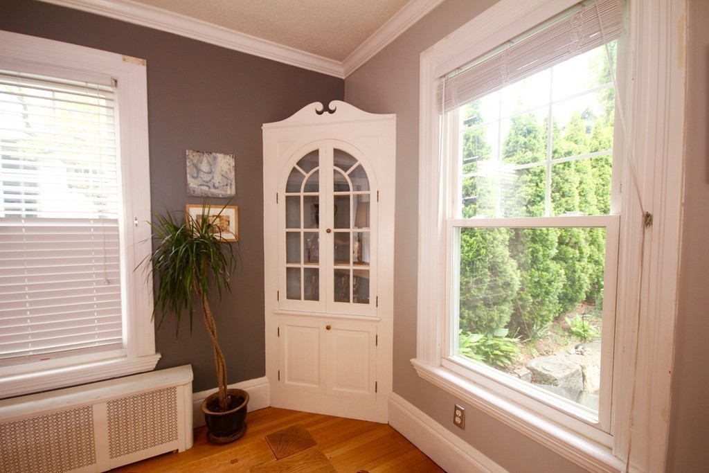 15 Farragut Road Swampscott, MA 01907 - Photo 10 of 29 Gallery Image 10