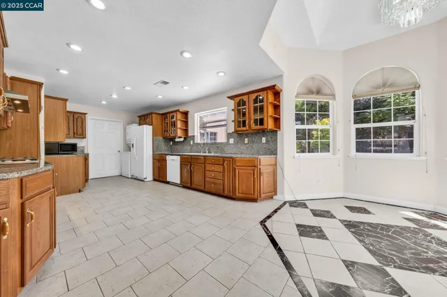 $2,525,000 | 18127 Common Road, Castro Valley, CA 94546