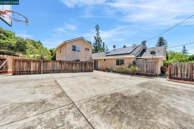 $2,525,000 | 18127 Common Road, Castro Valley, CA 94546