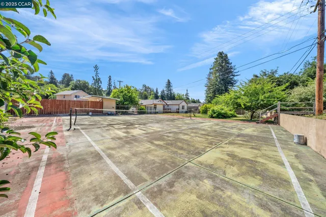 $2,525,000 | 18127 Common Road, Castro Valley, CA 94546