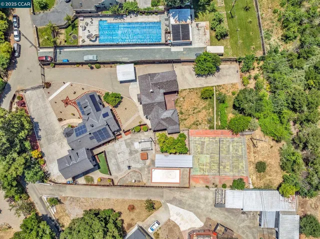 $2,525,000 | 18127 Common Road, Castro Valley, CA 94546