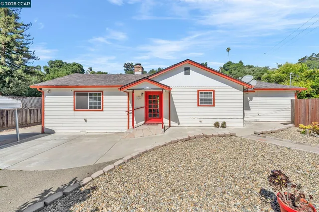 $2,525,000 | 18127 Common Road, Castro Valley, CA 94546