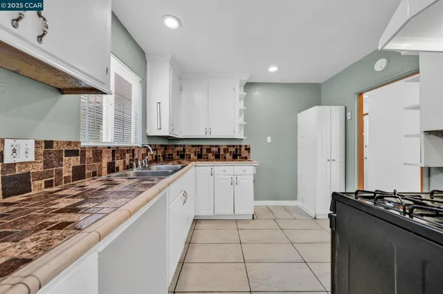 $2,525,000 | 18127 Common Road, Castro Valley, CA 94546