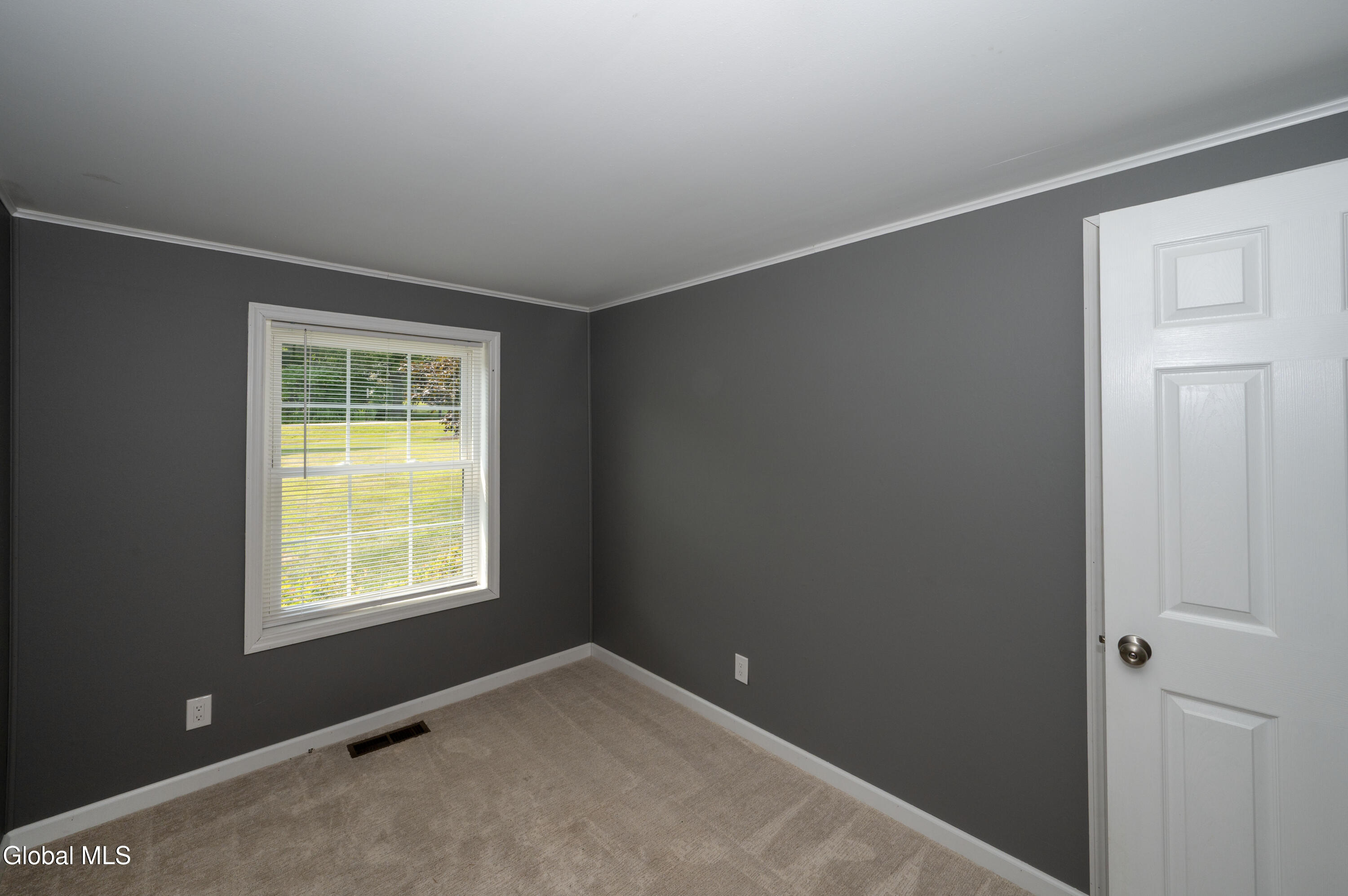 341 County Rte 76 Mechanicville, NY 12118 - Photo 12 of 27 3rd bedroom