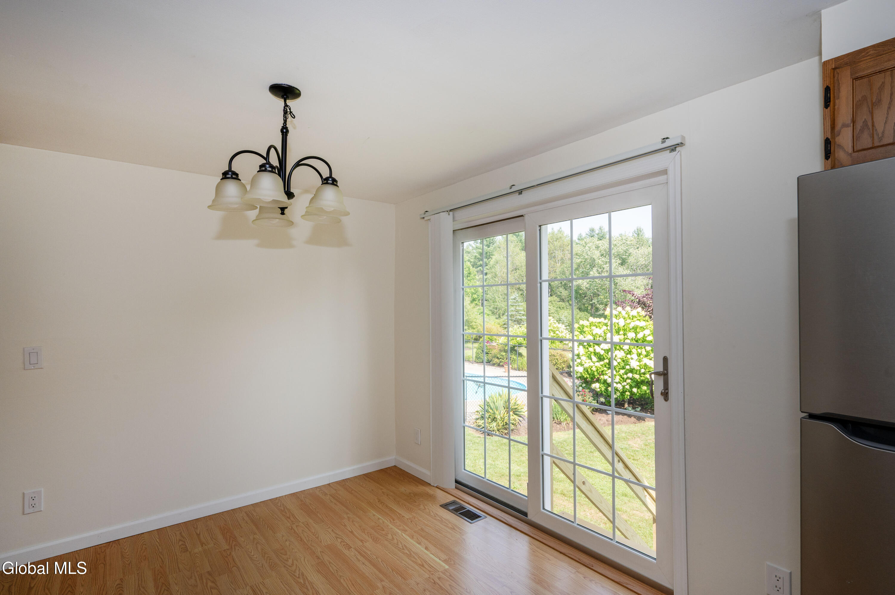 341 County Rte 76 Mechanicville, NY 12118 - Photo 7 of 27 dining area 1