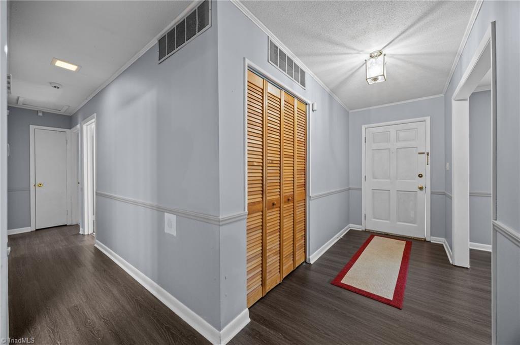 204 Kyle Road Northwest Winston-Salem, NC 27104 - Photo 7 of 42