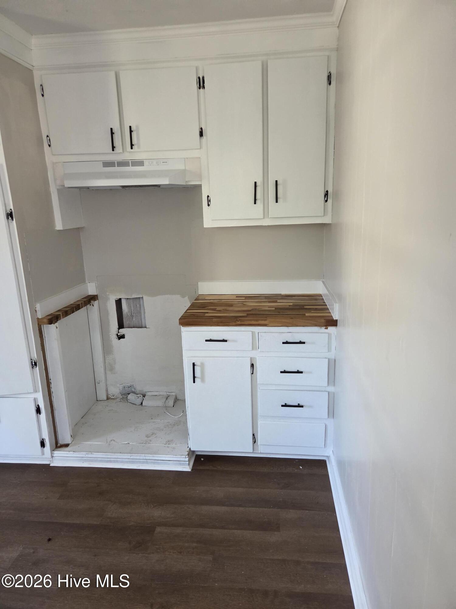 1311 Howard Street Kinston, NC 28501 - Photo 8 of 20 20260314_171854