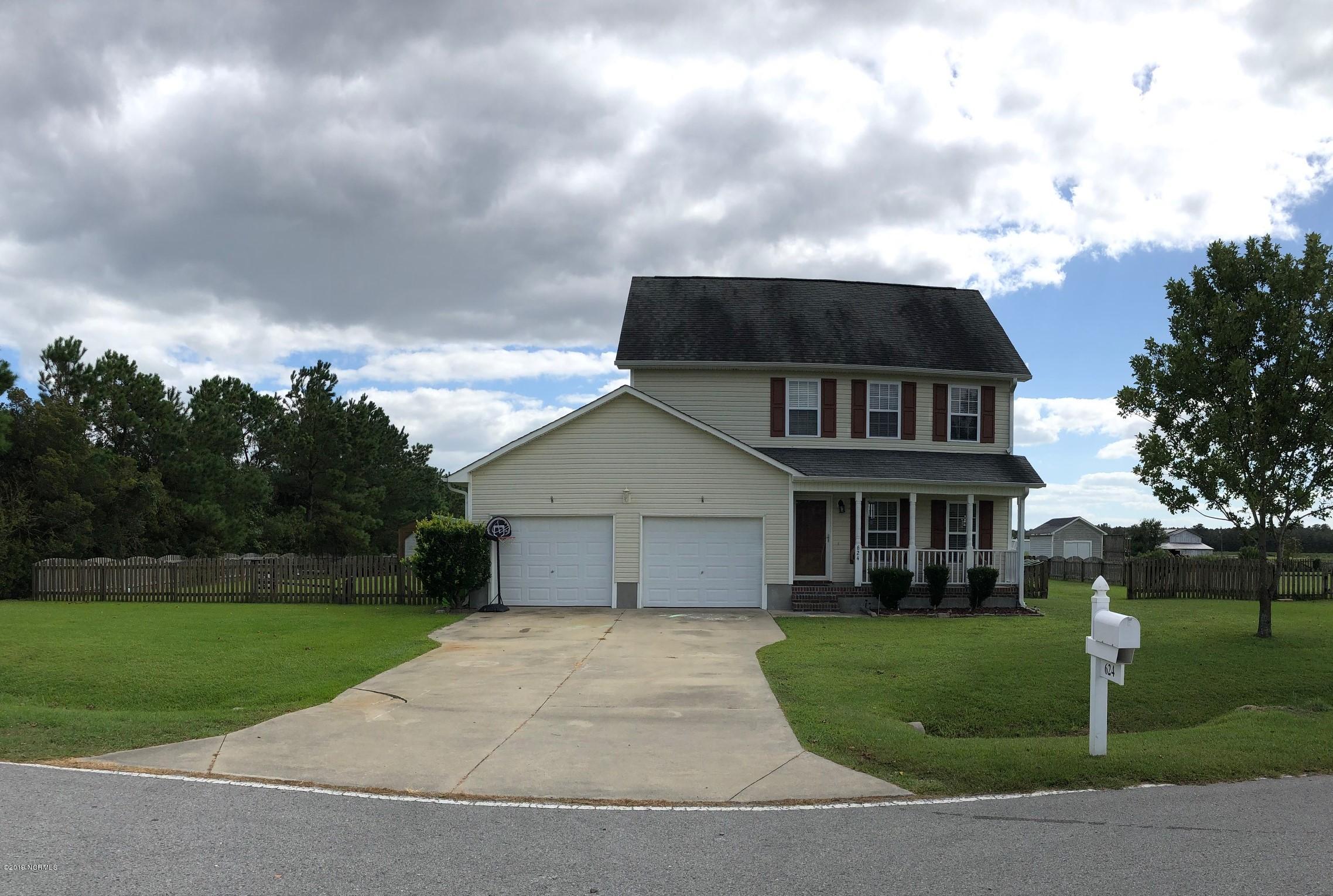 624 Godette School Road Havelock, NC 28532 - Photo 4 of 21 ample driveway parking