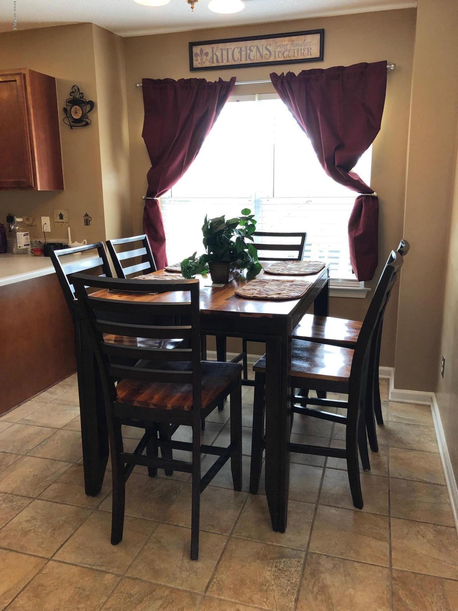 624 Godette School Road Havelock, NC 28532 - Photo 8 of 21 breakfast nook