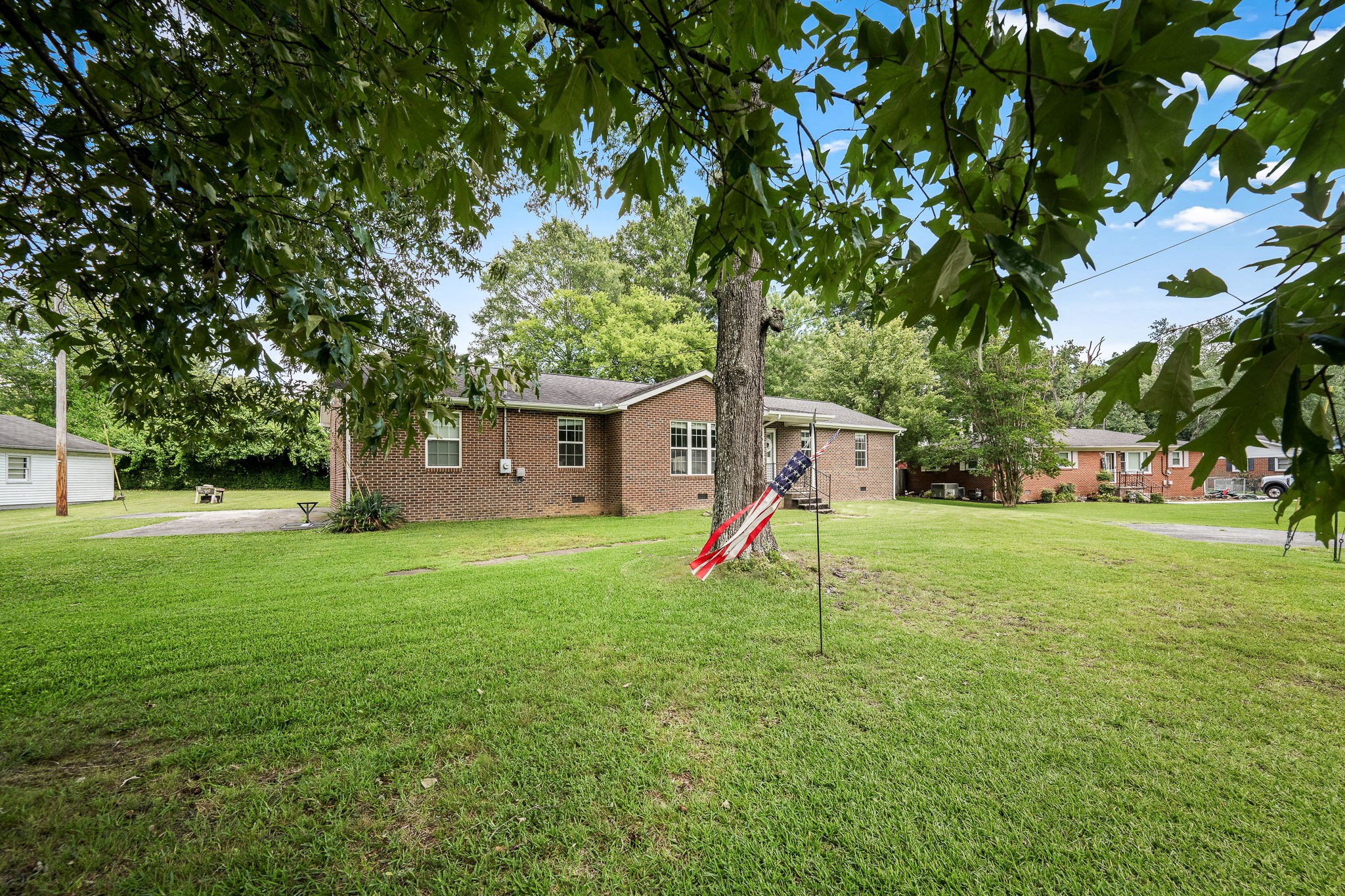 114 Ragan Street Tullahoma, TN 37388 - Photo 3 of 37
