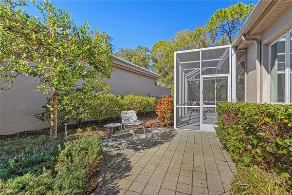 $560,000 | 8733 49th Terrace East, Bradenton, FL 34211