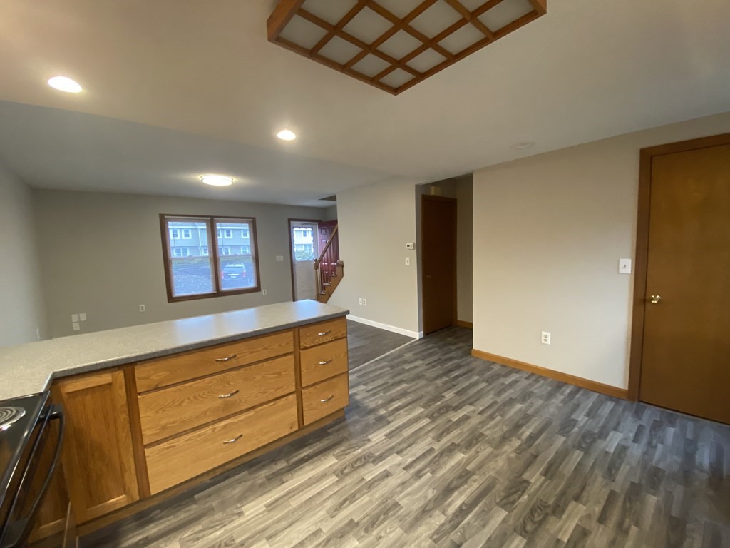 1430 Russell Road, Unit 27 Westfield, MA 01085 - Photo 8 of 25 Gallery Image 8