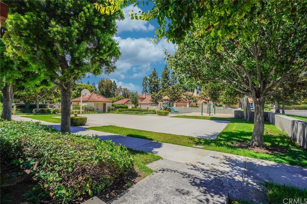 17 Filare Irvine, CA 92620 - Photo 38 of 46 a view of park with large trees