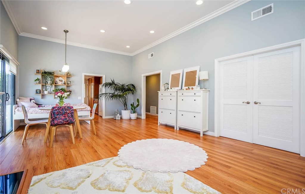 17 Filare Irvine, CA 92620 - Photo 5 of 46 a living room with furniture and wooden floor