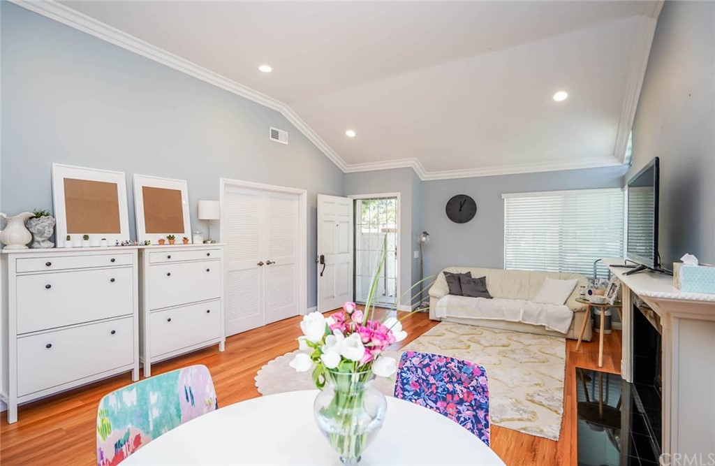 17 Filare Irvine, CA 92620 - Photo 6 of 46 a living room with furniture and a potted plant