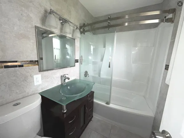 $2,950 | 595 Aberdeen Street, Hoffman Estates, IL 60169