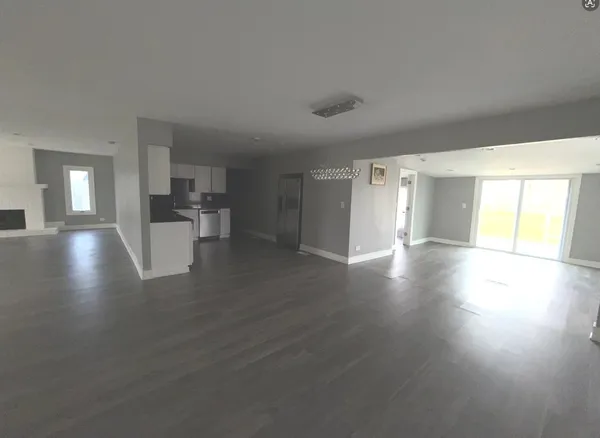 $2,950 | 595 Aberdeen Street, Hoffman Estates, IL 60169