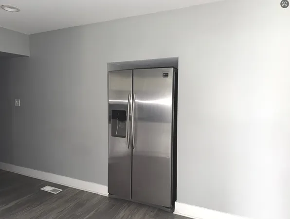 $2,950 | 595 Aberdeen Street, Hoffman Estates, IL 60169