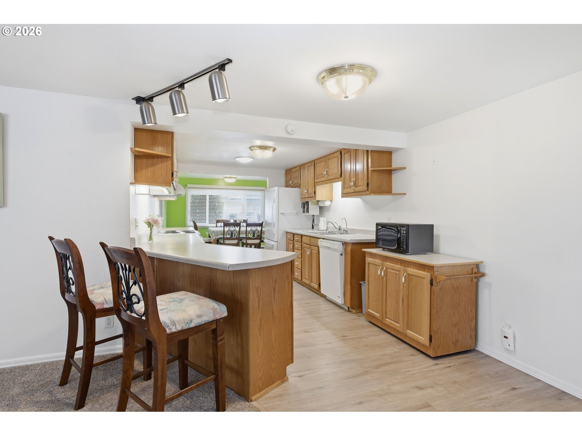 186 40th Street Springfield, OR 97478 - Photo 11 of 40