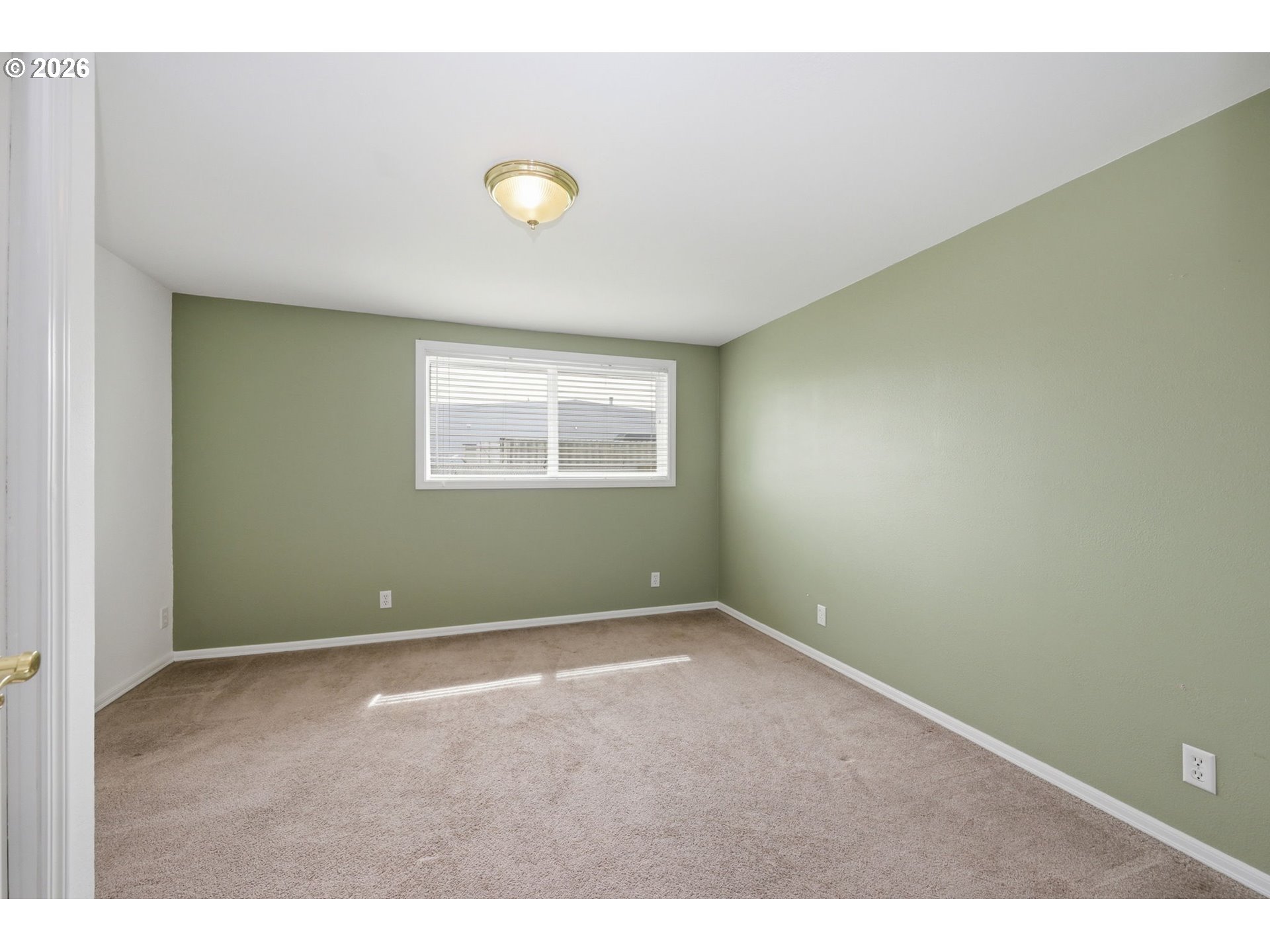 186 40th Street Springfield, OR 97478 - Photo 19 of 40