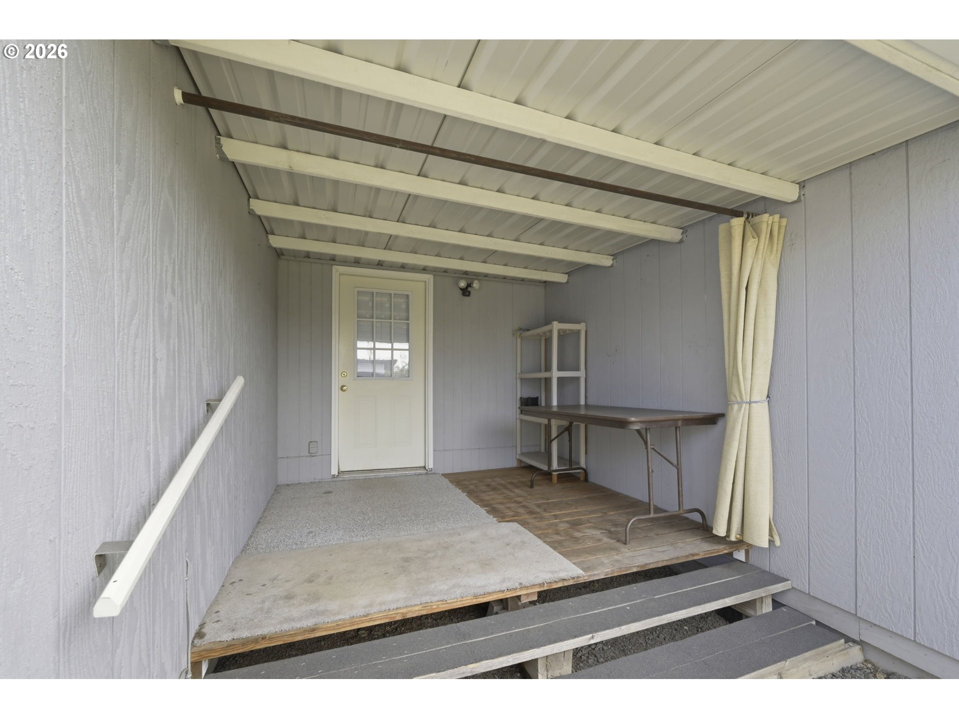 186 40th Street Springfield, OR 97478 - Photo 29 of 40 Porch
