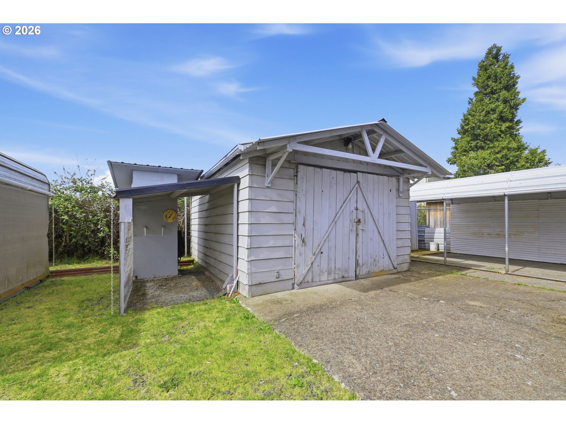 186 40th Street Springfield, OR 97478 - Photo 37 of 40 Shed