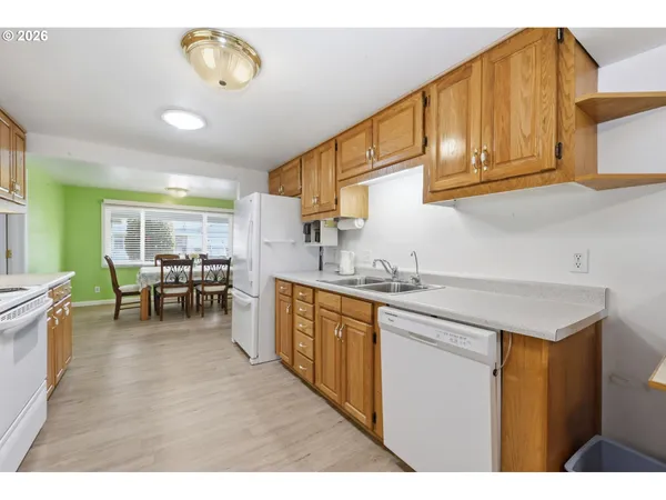 $395,000 | 186 40th Street, Springfield, OR 97478